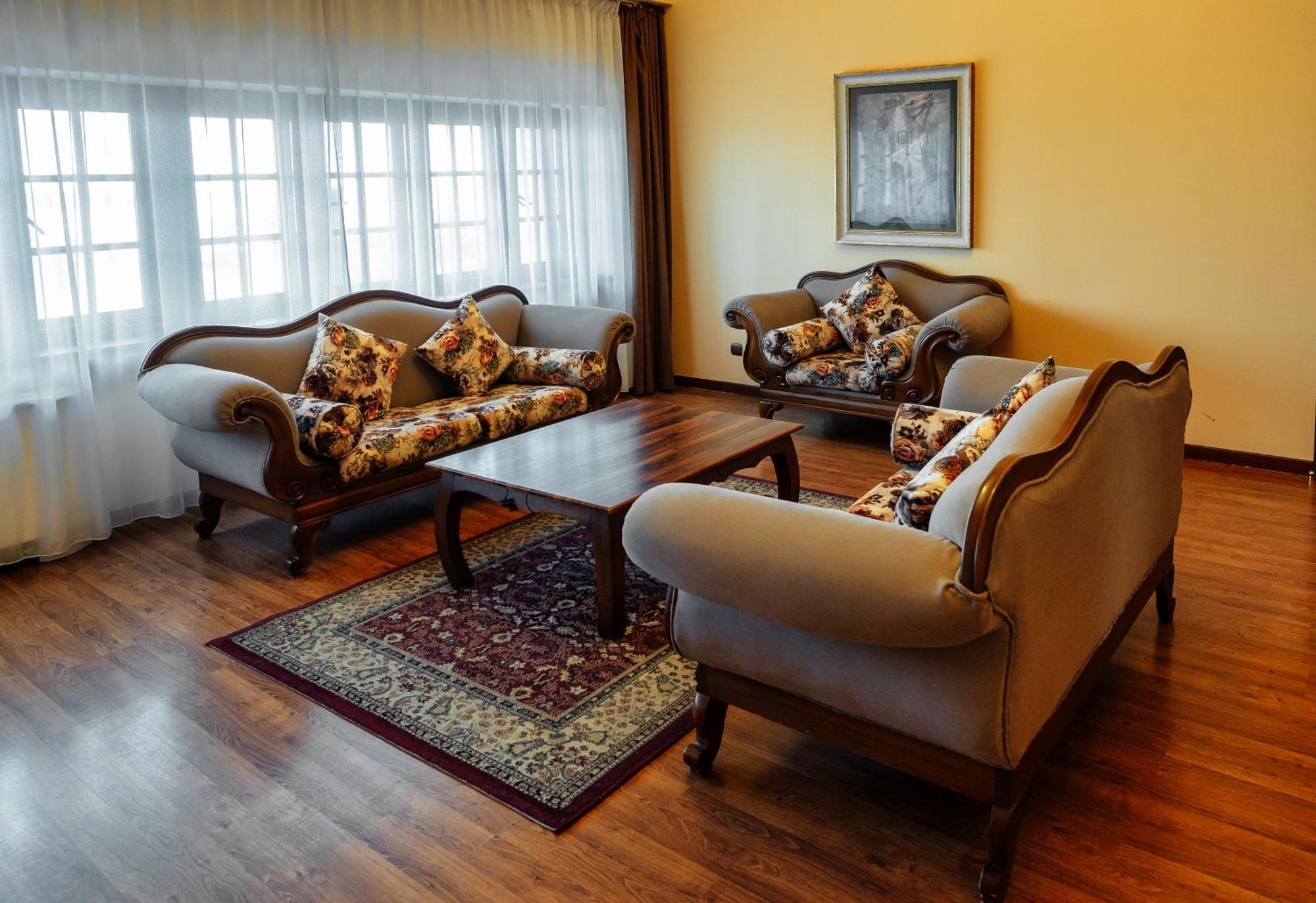 Park Hotel Kokshetau Shchūchīnsk المظهر الخارجي الصورة